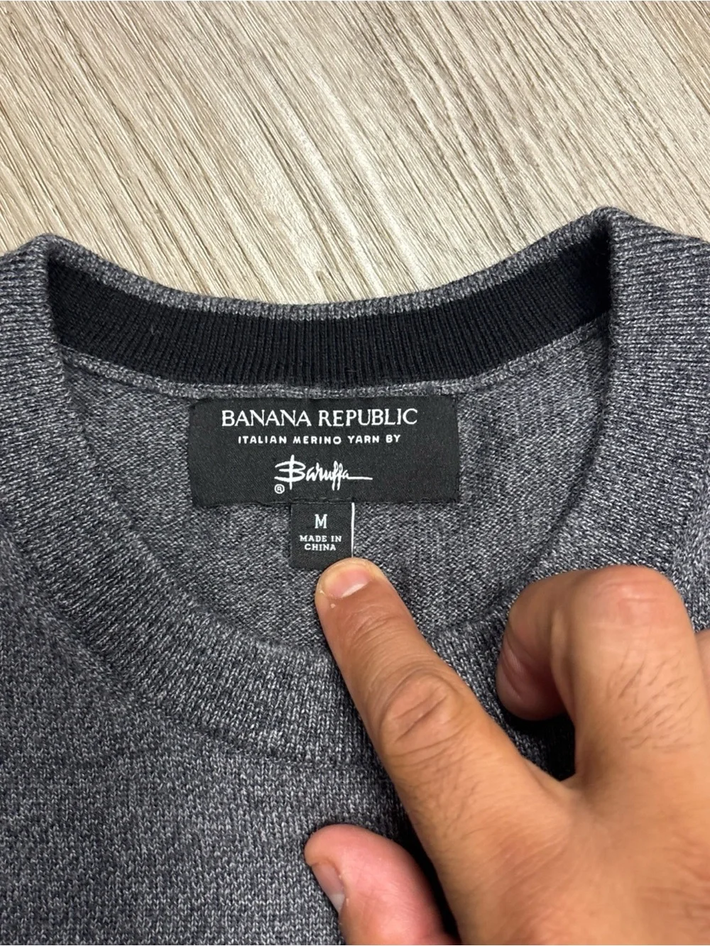 Banana Republic Mens M Gray Italian Merino Wool Baruffa Crewneck Sweater